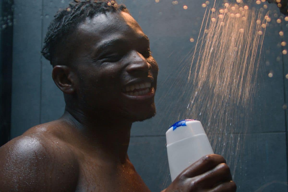 pourquoi changer shampoing pour homme
